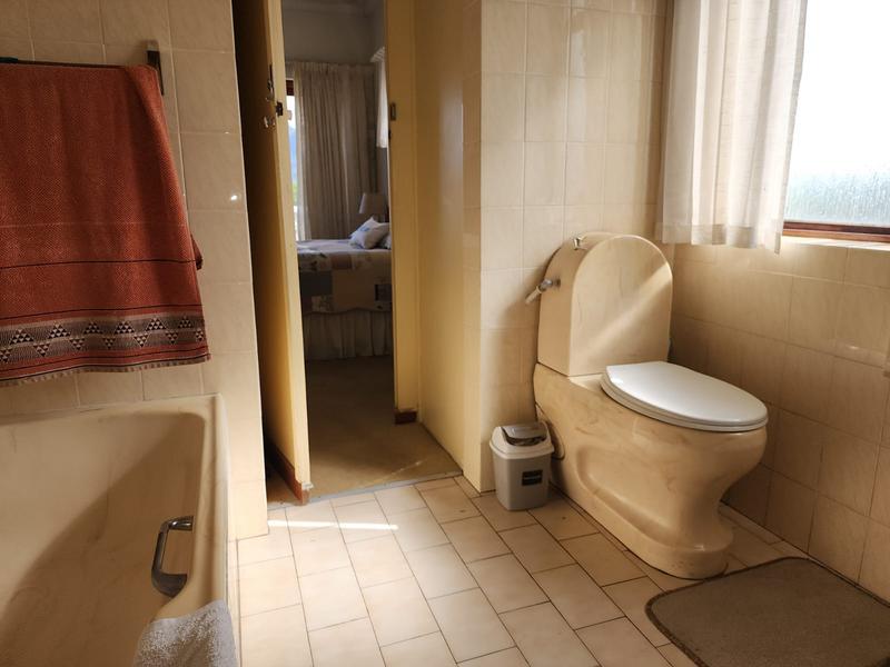 4 Bedroom Property for Sale in Gleemoor Western Cape